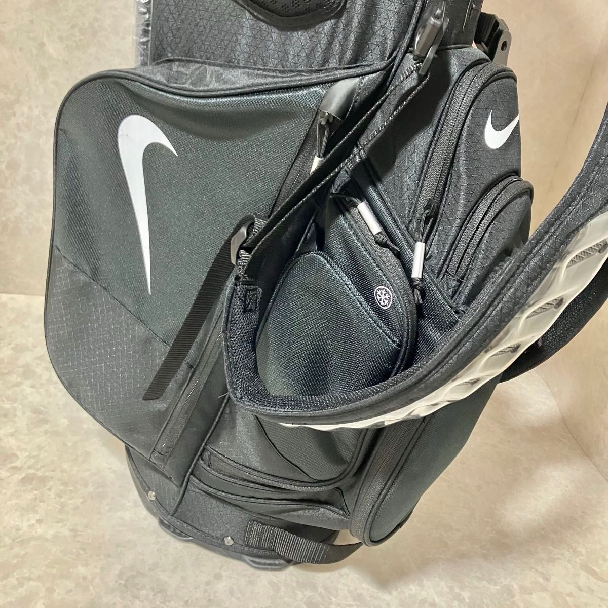 ナイキ スタンド キャディバッグ ゴルフ 軽量 14分割 未使用品 ゴルフ