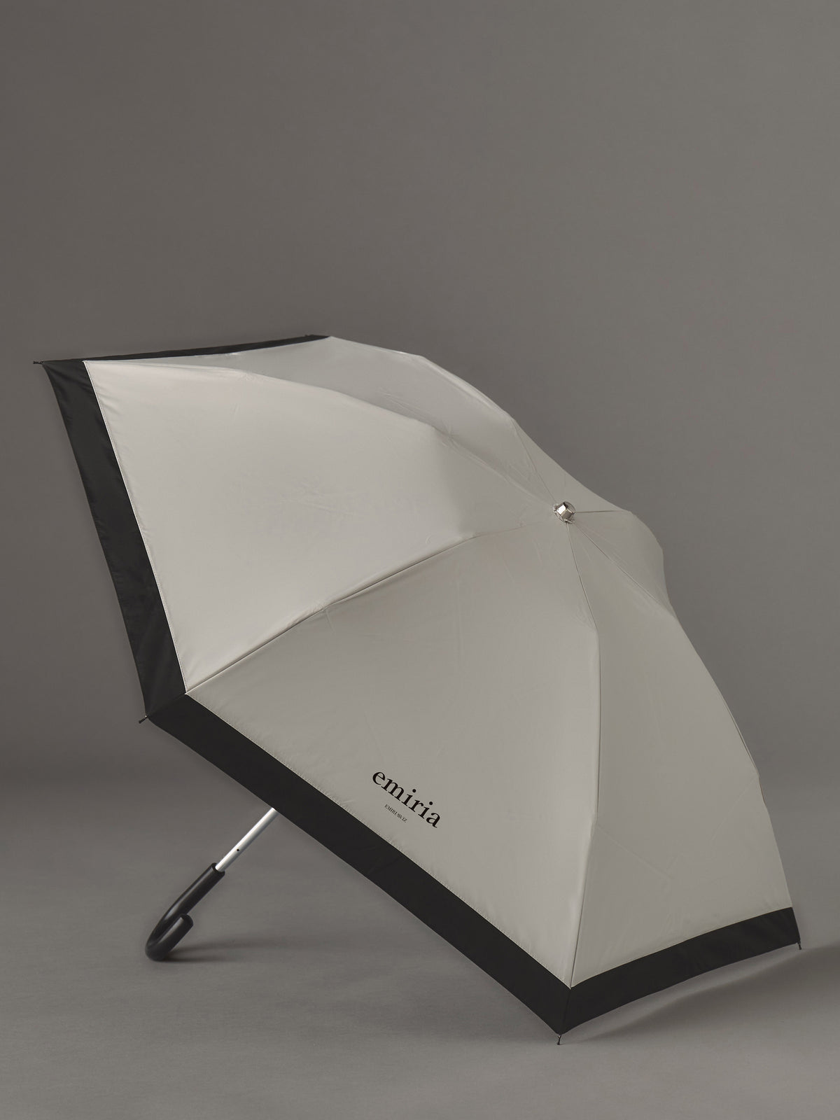 バイカラーUVカット日傘| エミリアウィズ 公式オンラインストア