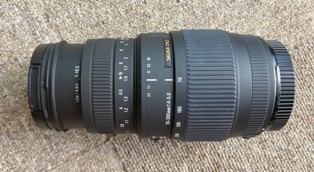 SIGMA望遠ズームレンズ70-300mm F4-5.6 DG MACRO Amazon.co.jp: SIGMA 望遠ズームレンズ 70-300mm F4-5.6 DG MACRO